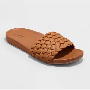 Universal Thread woven Women's Tan Slide Sandals 9